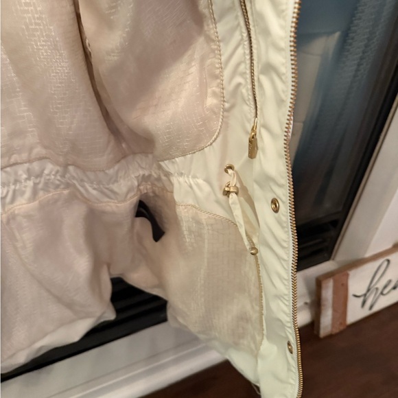 Cole Haan Women's white/cream Utility Jacket size Small  classy, clean, supreme - Picture 5 of 13